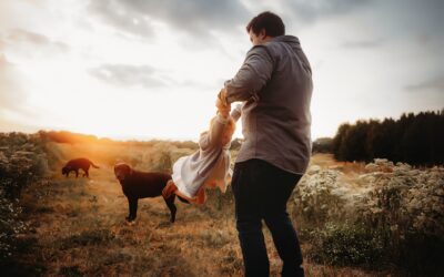 Tips for Photographing Your Family with Your Dog